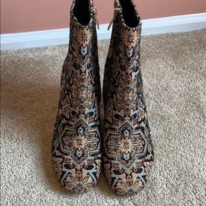 Collaboration bootie Anthropologie and Sam Edelman